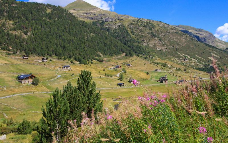 Trekking gratis Ushuaia The Mountain Hotel Arinsal Trekking gratis Ushuaia The Mountain Hotel Arinsal