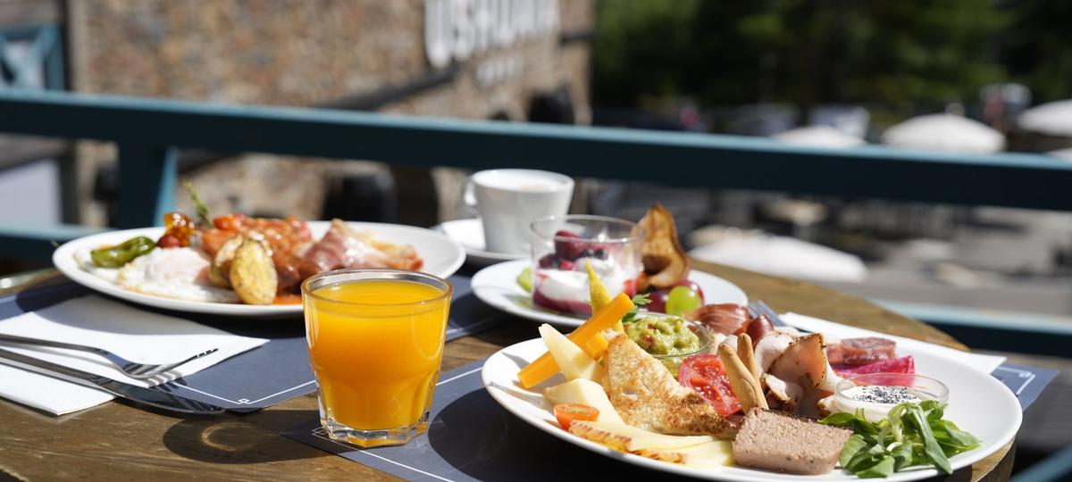 Ushuaia restaurant Bufet Ushuaia The Mountain Hotel Arinsal Ushuaia restaurant Bufet Ushuaia The Mountain Hotel Arinsal