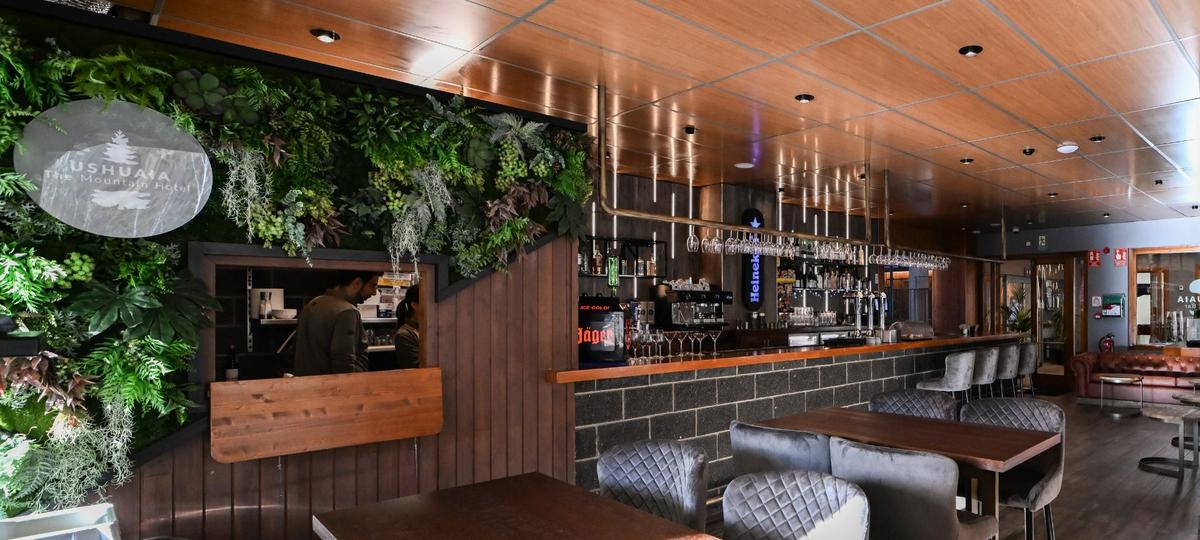 Off piste bar Ushuaia The Mountain Hotel Arinsal Off piste bar Ushuaia The Mountain Hotel Arinsal