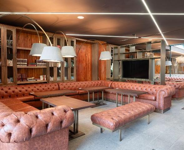 Sala de lectura Ushuaia The Mountain Hotel Arinsal Sala de lectura Ushuaia The Mountain Hotel Arinsal